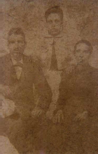 32 a Cndida Monteiro de Souza.JPG (17529 bytes)
